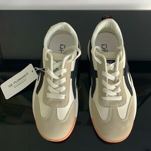DeFlorance sneakers-new with tag. Size 37